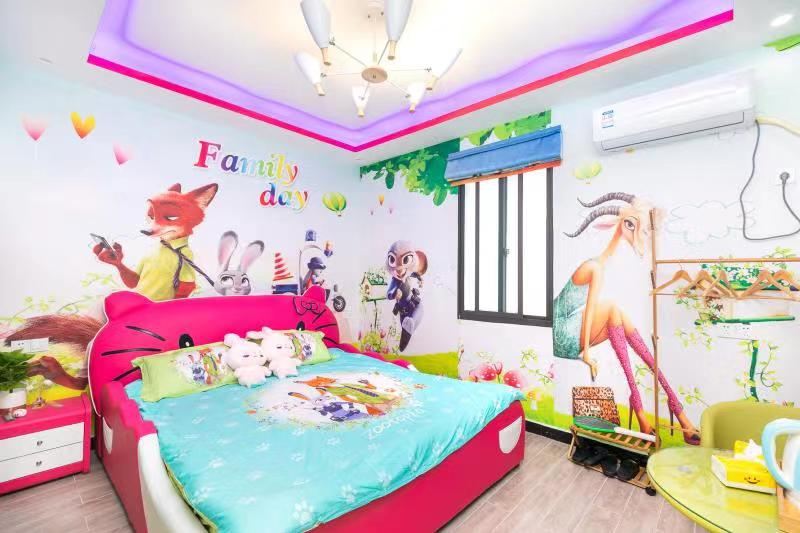 卡通大床房