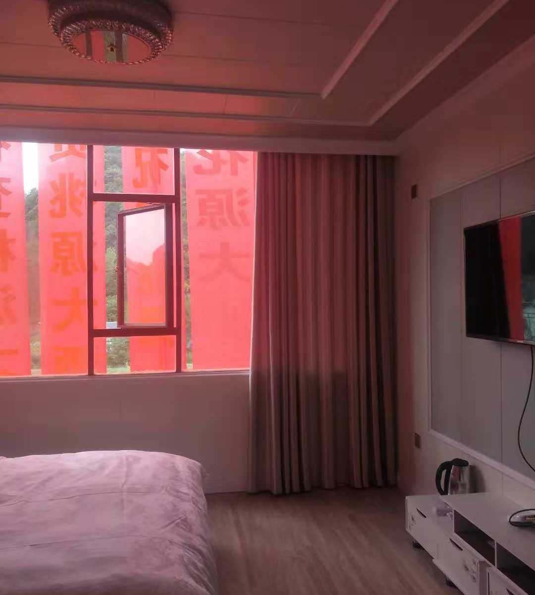 标准大床间