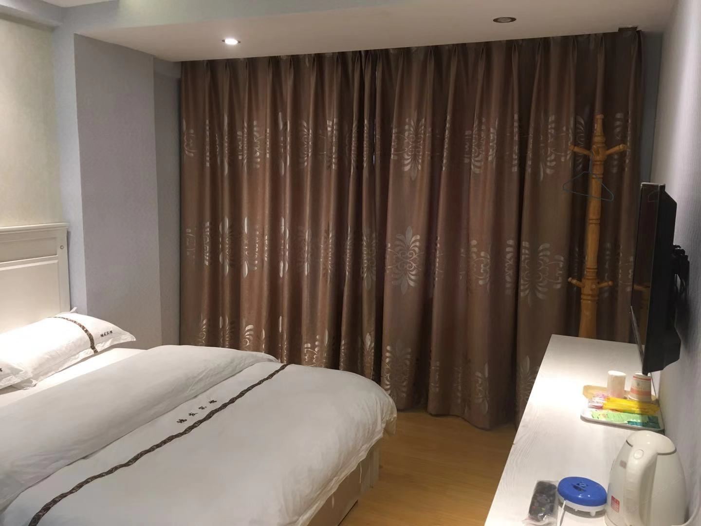 标准大床房