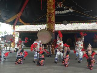以往國(guó)慶昆明游價(jià)格_昆明旅行團(tuán)_昆明旅游組團(tuán)