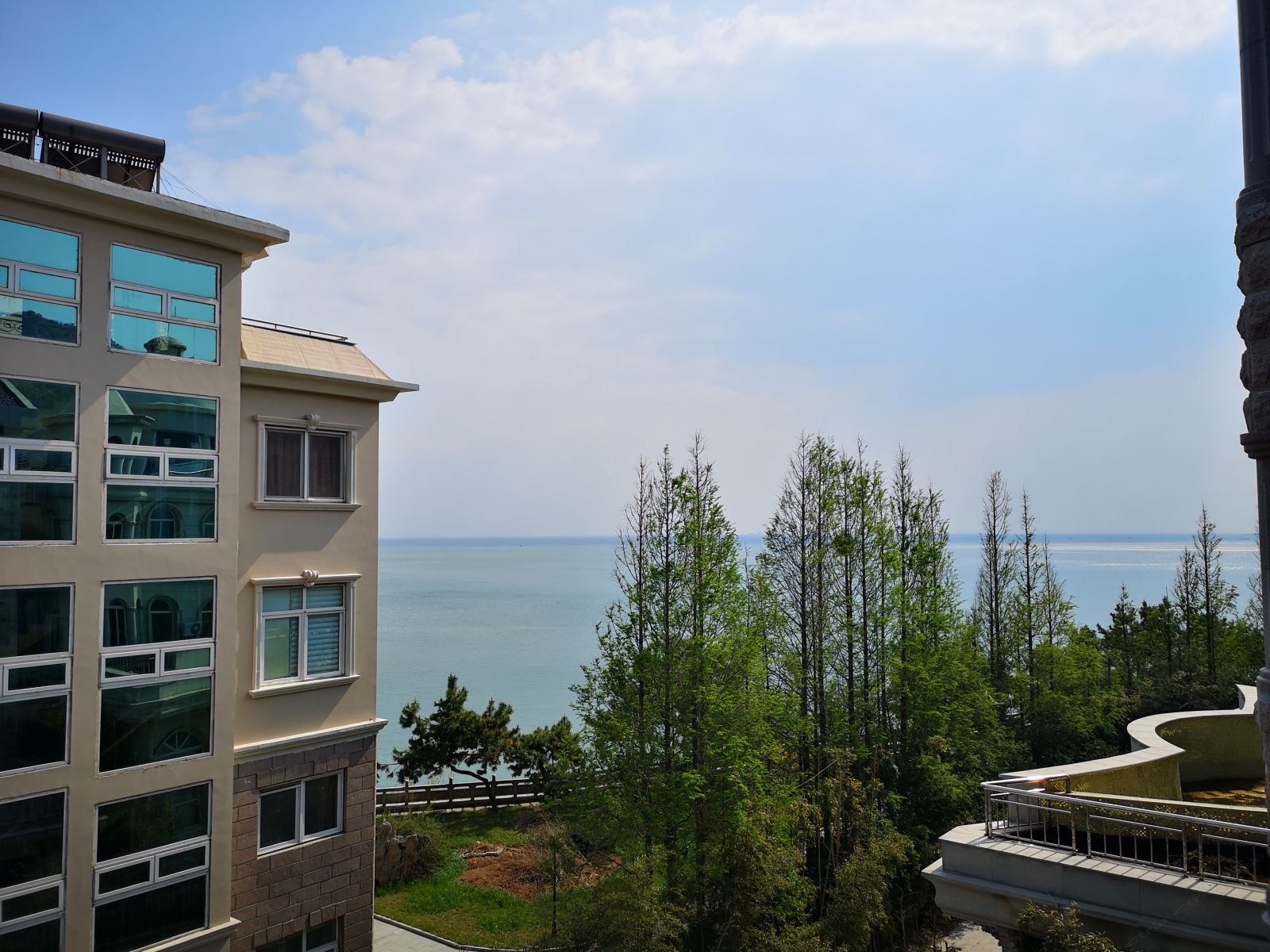 卧云海景亲子房