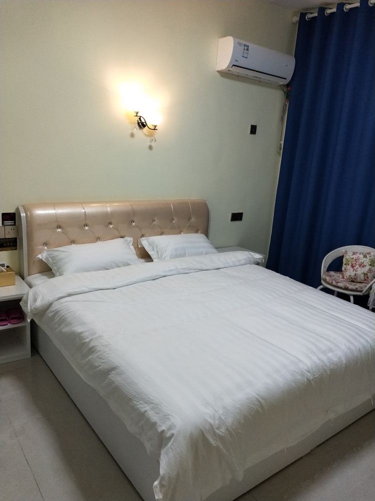 高级大床房
