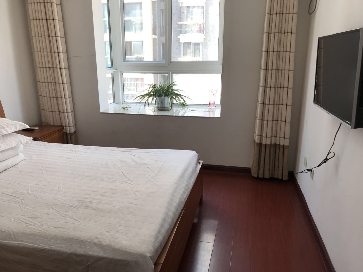 豪华大床房