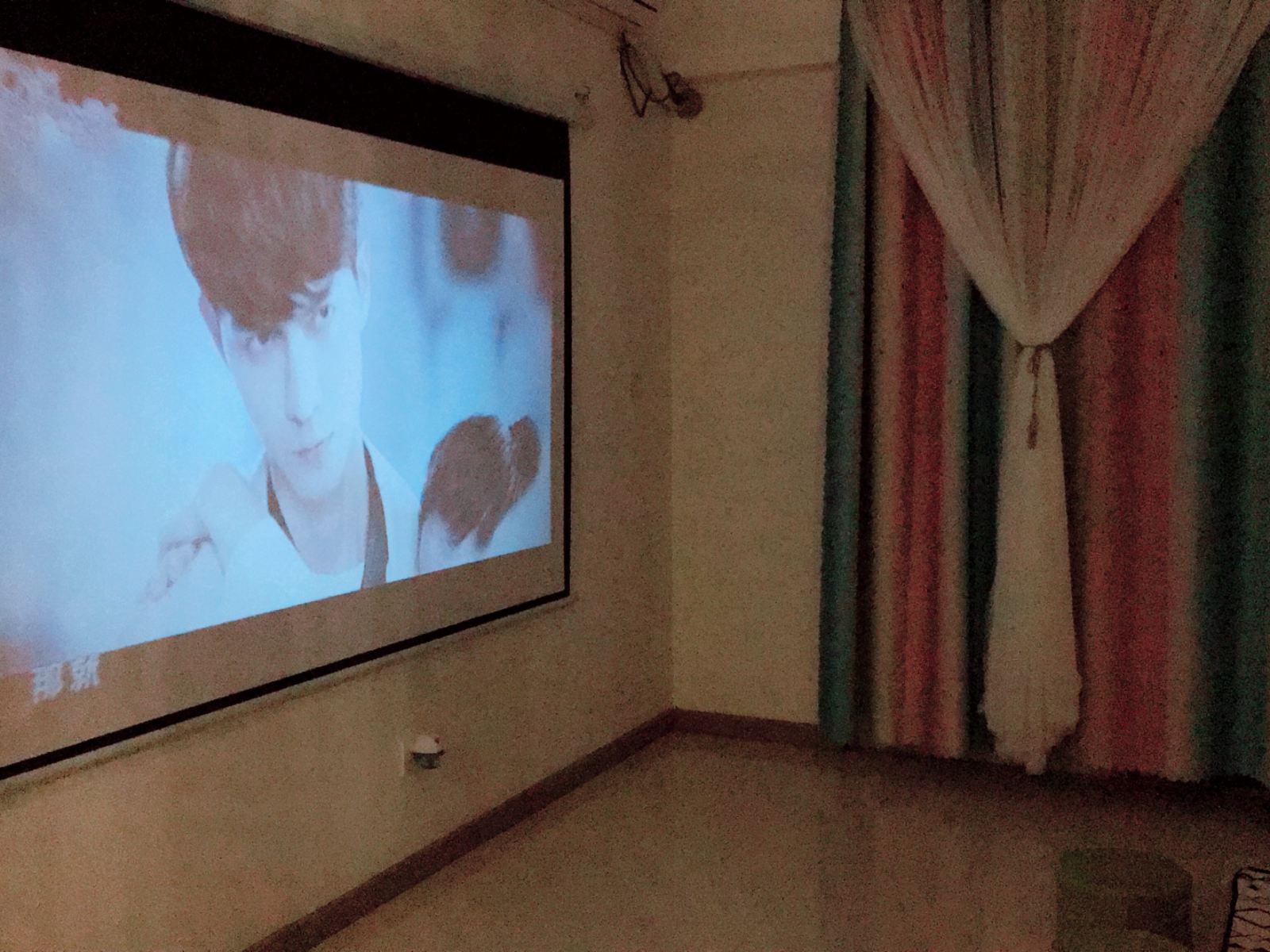 波西米亚影院大床房