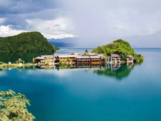 旅游团泸沽湖游_最近去泸沽湖旅游_到泸沽湖跟团旅游
