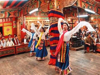稻城亞丁2人旅游需要多少錢_稻城亞丁游價格_國慶稻城亞丁游價格
