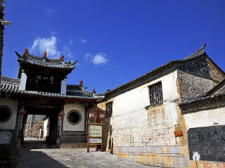 跟團(tuán)云南游價格_云南跟團(tuán)還是自由行_深圳到云南旅游報價