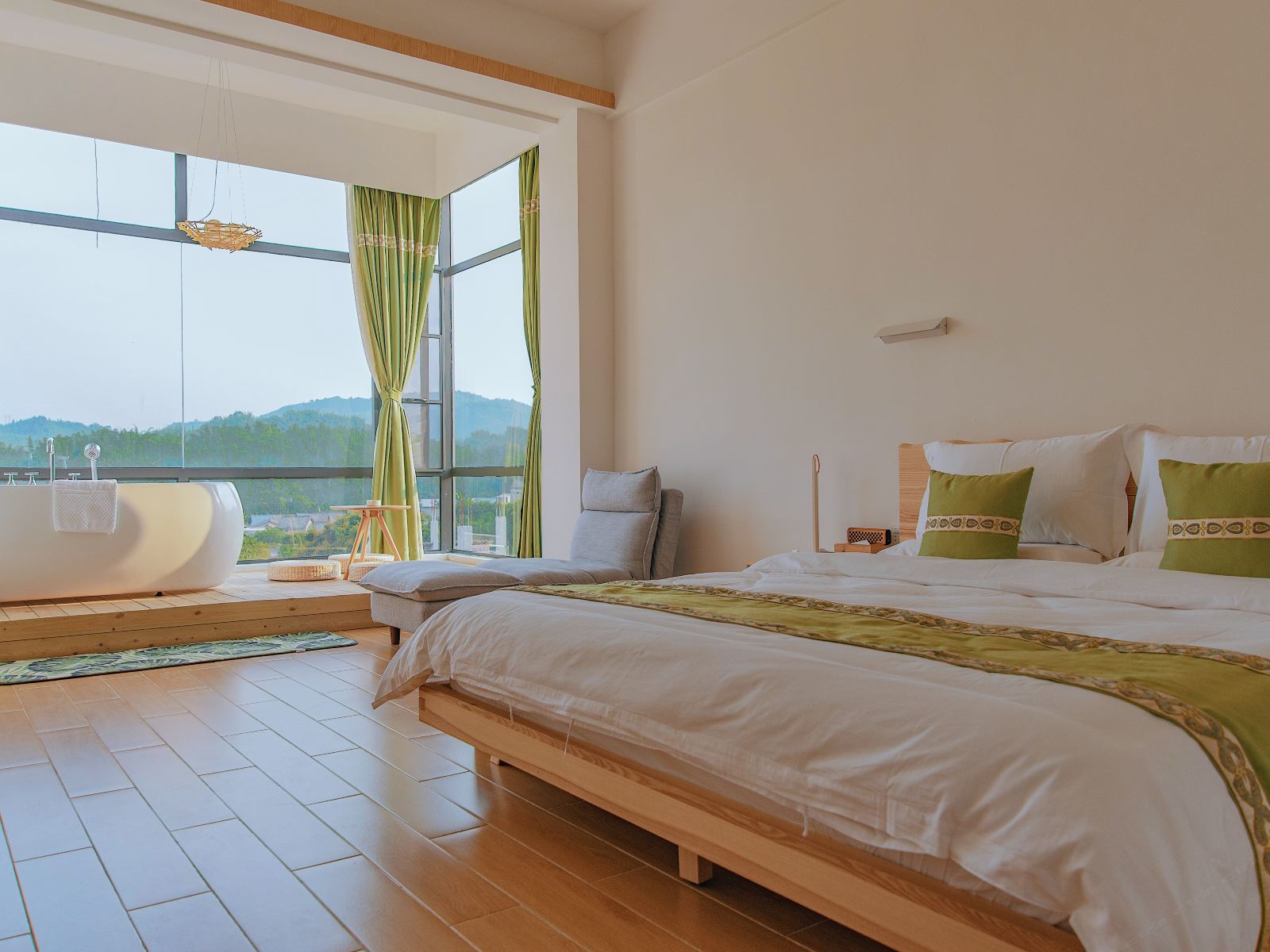 VIP山景大床房