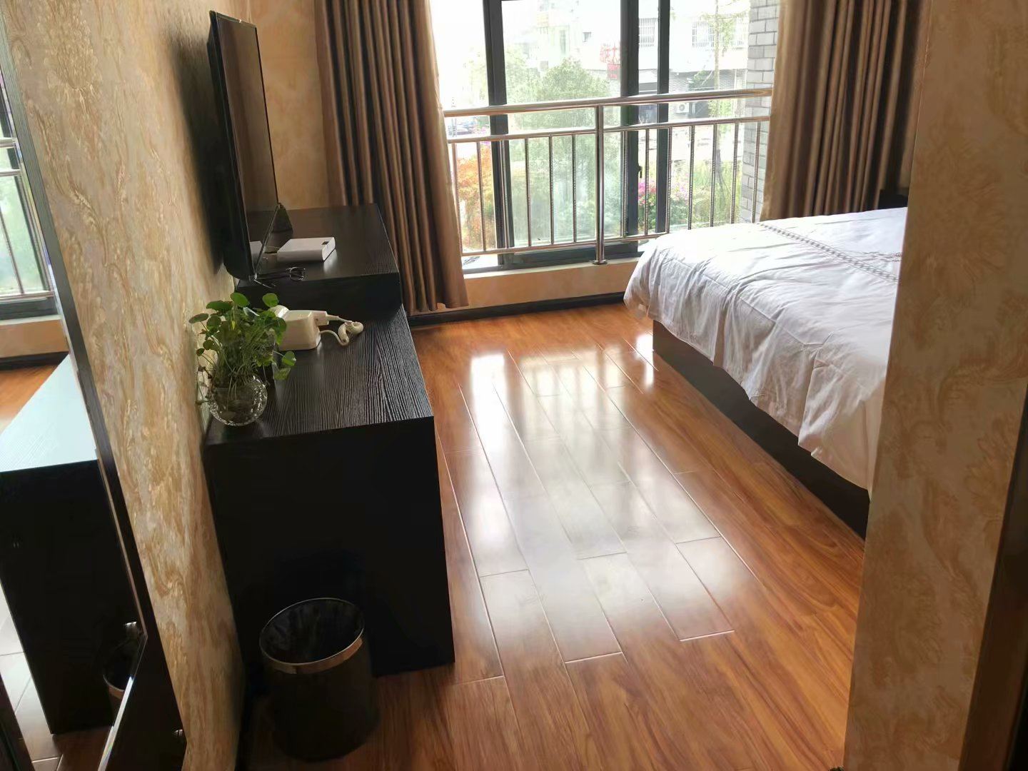 豪华大床房