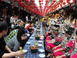 湖南張家界旅游花費一般多少_現(xiàn)在到湖南張家界旅游多少錢_怎么去湖南張家界旅游