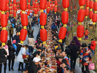 湖南張家界旅游花費一般多少_現(xiàn)在到湖南張家界旅游多少錢_怎么去湖南張家界旅游