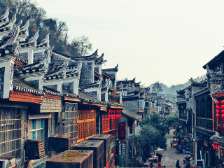 湖南張家界旅游花費一般多少_現(xiàn)在到湖南張家界旅游多少錢_怎么去湖南張家界旅游