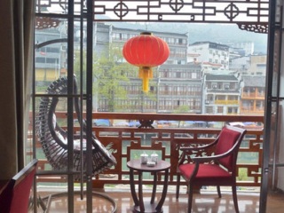 张家界游8月份报价_张家界旅游报_旅行张家界