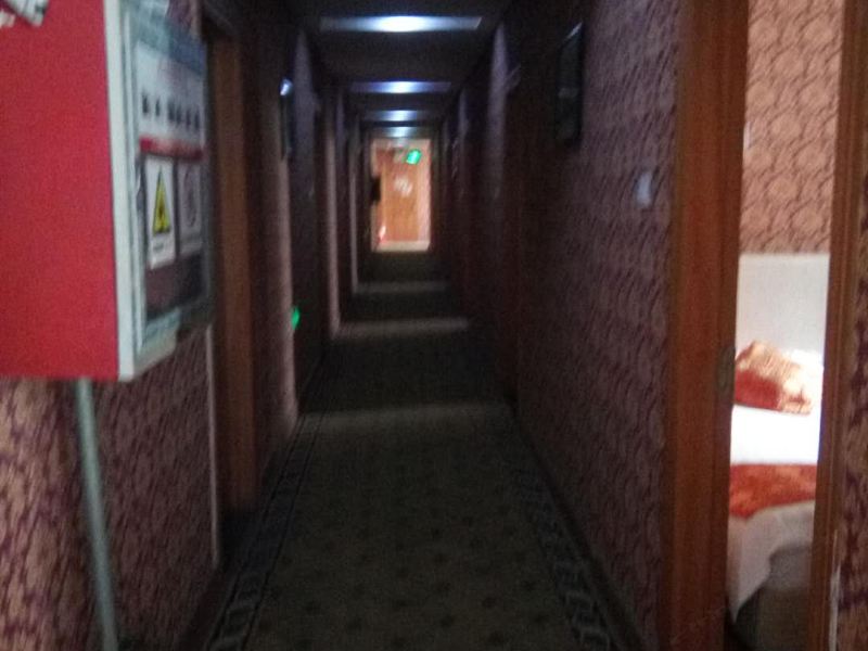 hotelPic
