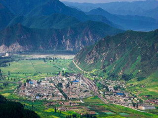 東北長白山旅游要多少錢跟團(tuán)_東北長白山游跟團(tuán)多少錢_2021年東北長白山旅游團(tuán)報價