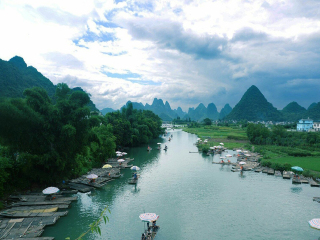 桂林陽(yáng)朔旅游花多少錢(qián)_桂林陽(yáng)朔九月旅游_桂林陽(yáng)朔半自由行