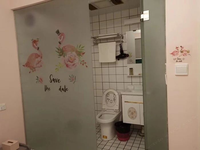 粉色火烈鸟主题大床房
