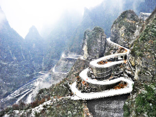 湖南張家界自由行還是跟團(tuán)好_跟團(tuán)湖南張家界游價(jià)格_廣州湖南張家界旅游團(tuán)