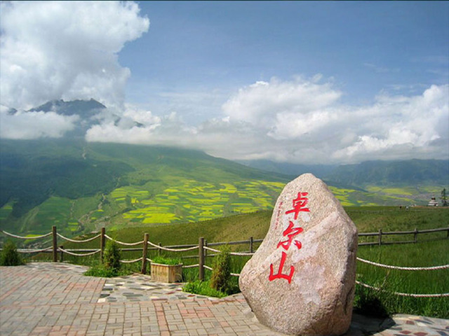 <西宁+青海湖+茶卡盐湖+卓尔山+祁连草原