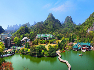 桂林陽朔旅游一次多少錢_現(xiàn)在去桂林陽朔旅游多少錢_報(bào)團(tuán)去桂林陽朔多少錢