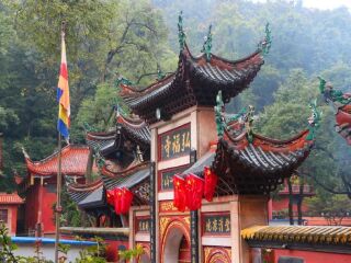 貴州西江苗寨旅游大約多少錢_貴州西江苗寨旅游要多少錢2021_貴州西江苗寨游跟團(tuán)多少錢