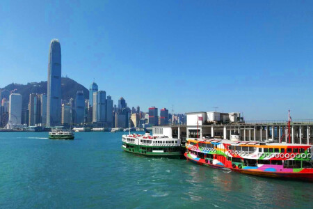 <香港2日游>0购物，天星小轮游维港，幻彩咏香江，市区酒店，可拼住，米其林推荐大荣华用餐，星光大道，香港1日自由活动