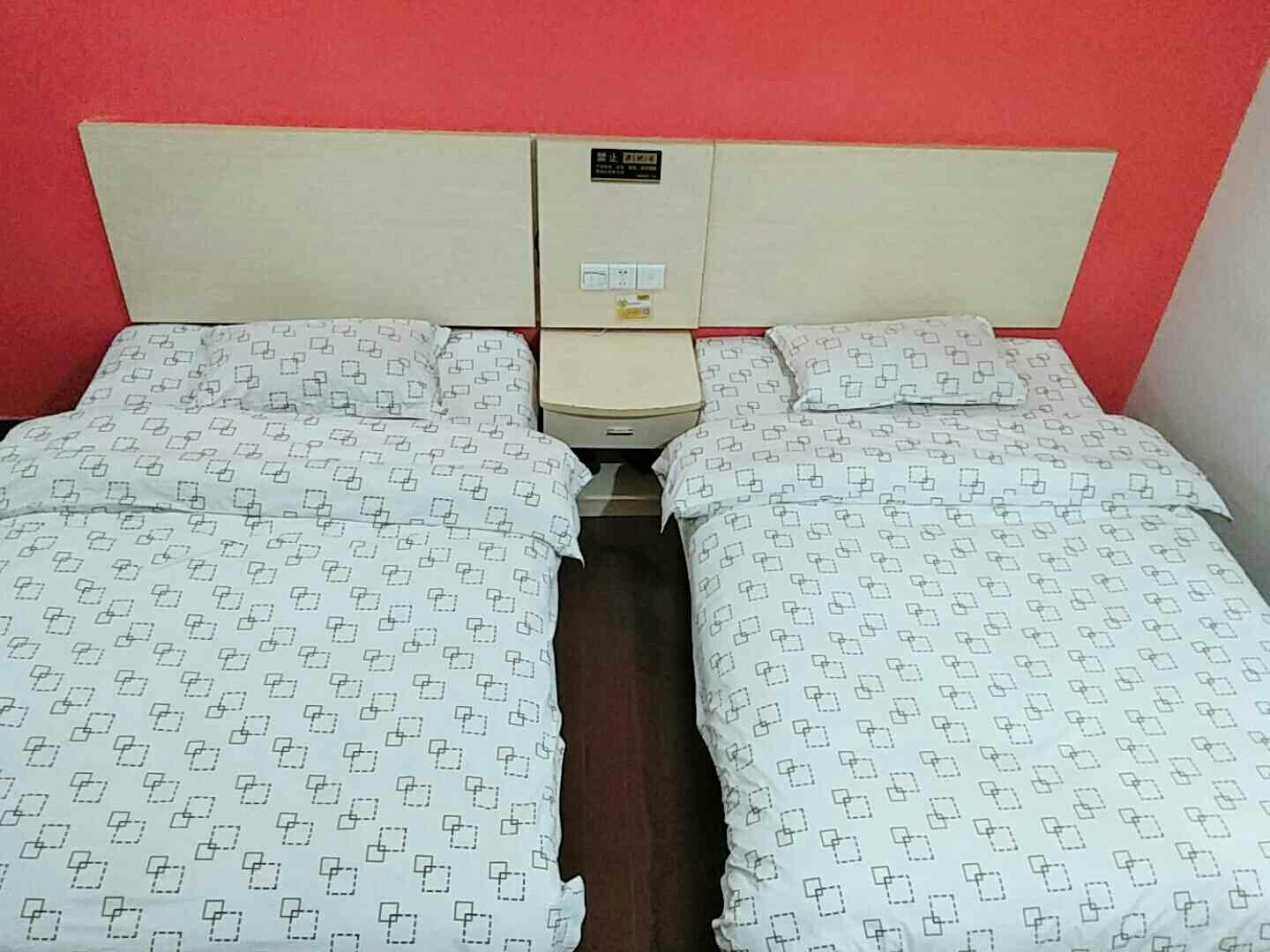 温馨双床房