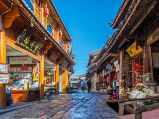 西双版纳报团旅游价格_西双版纳半自助游_西双版纳旅游几月份最便宜