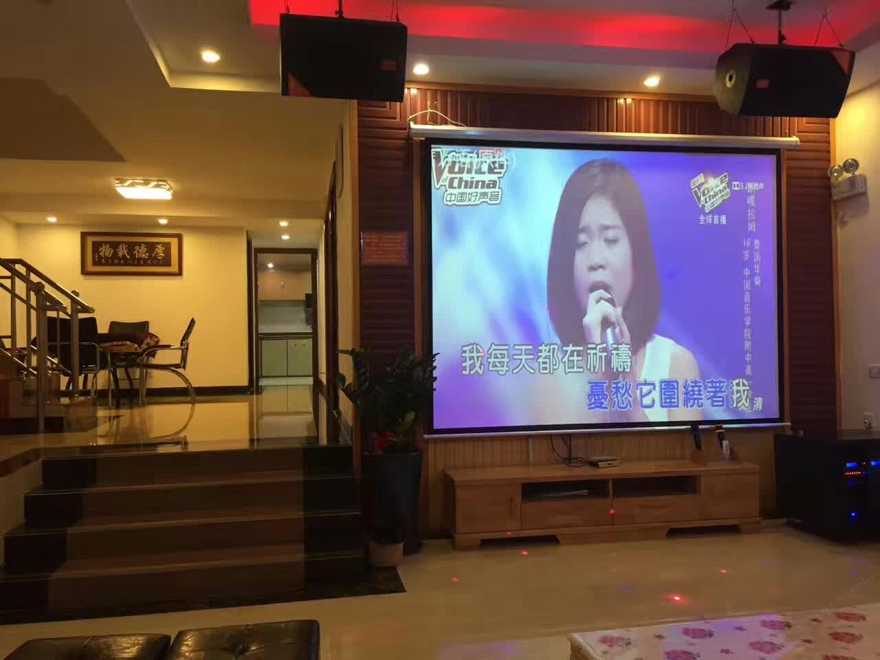 健身娱乐设施
