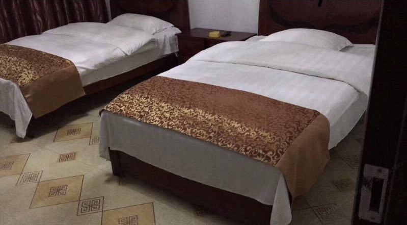 双床房