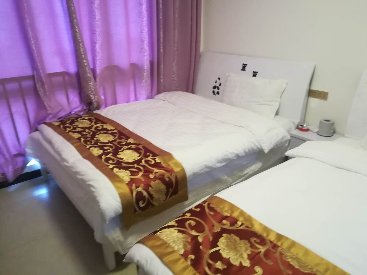 双床房