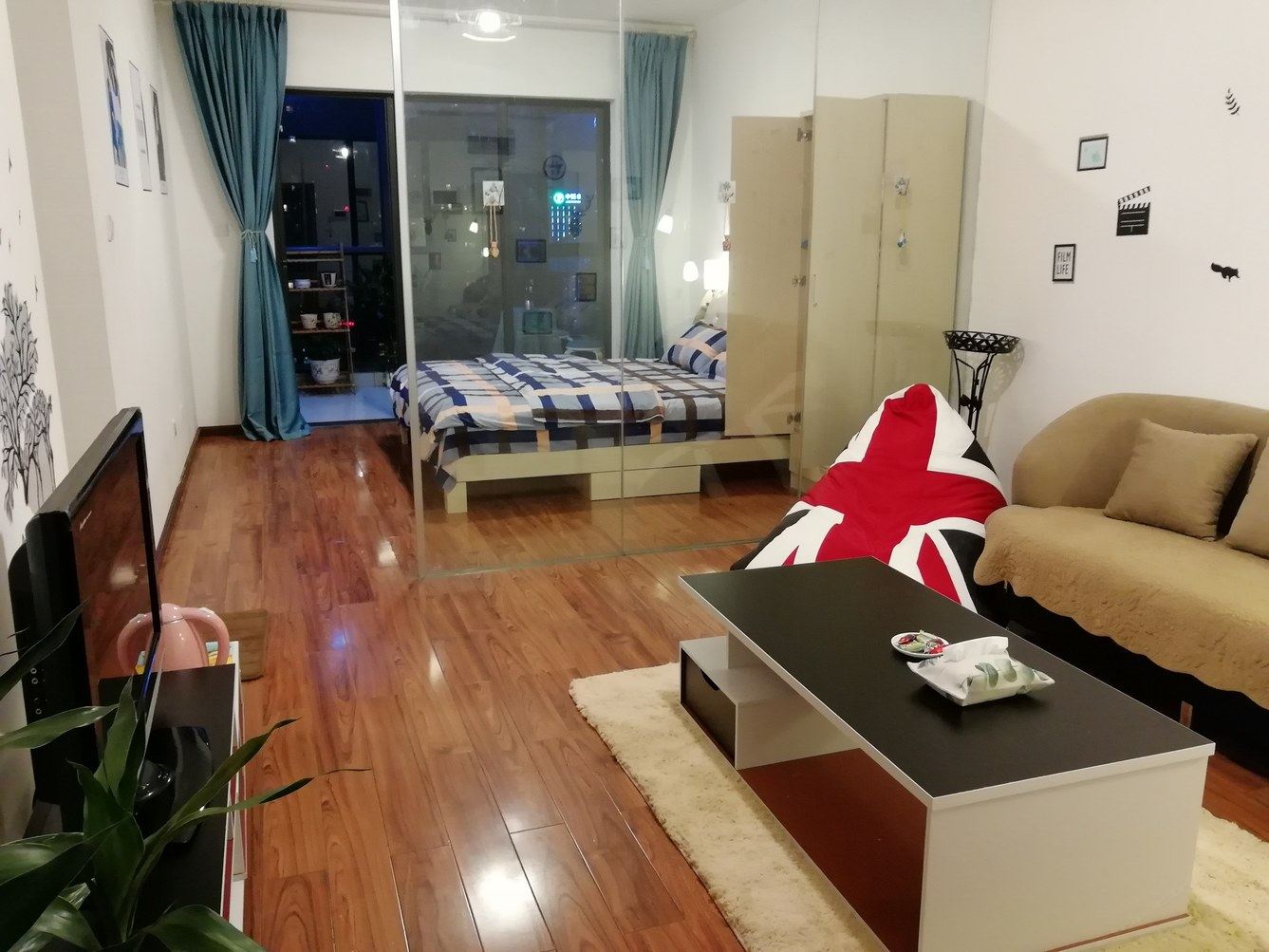昆明熙熙公寓(小龙村分店)