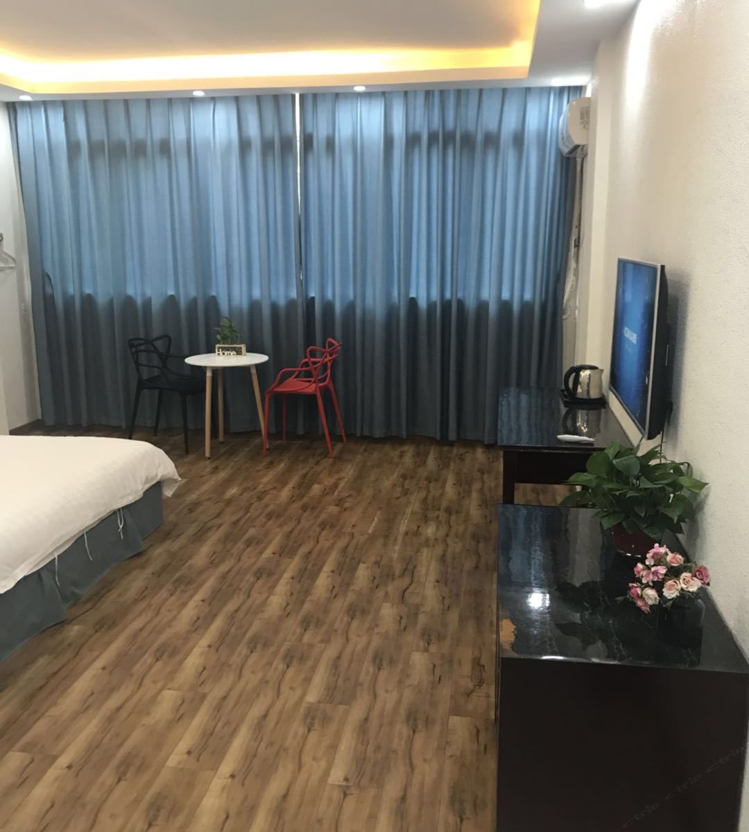豪华大床房