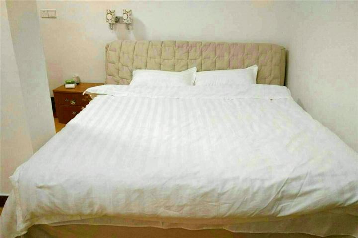 豪华大床房