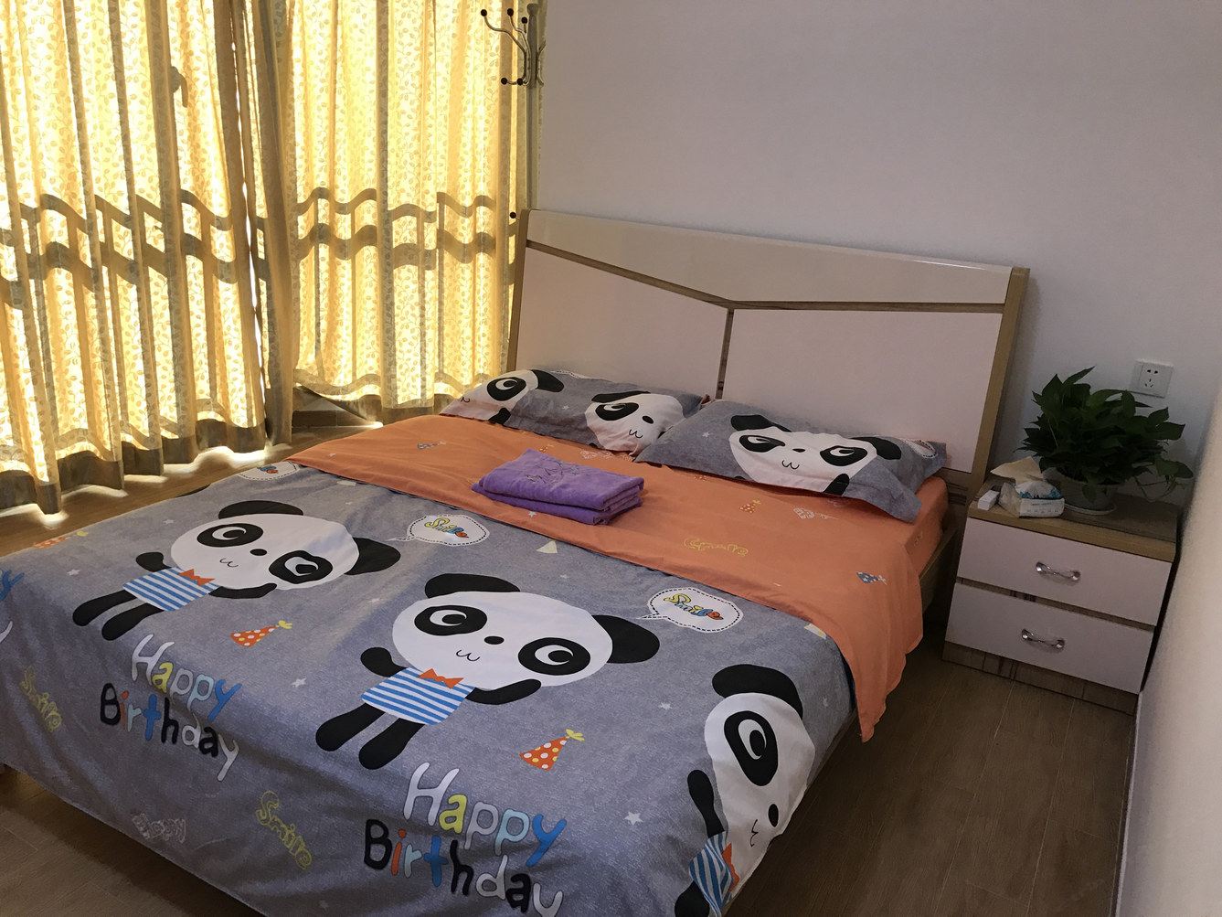 三室一厅