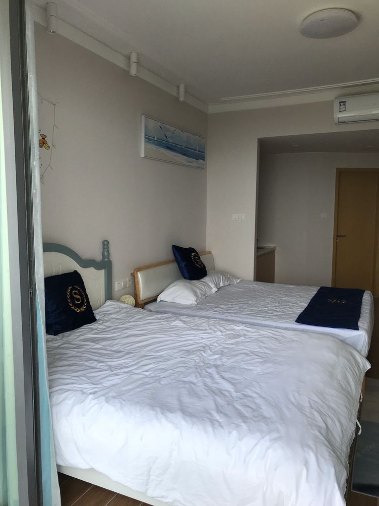 海景一室二床房