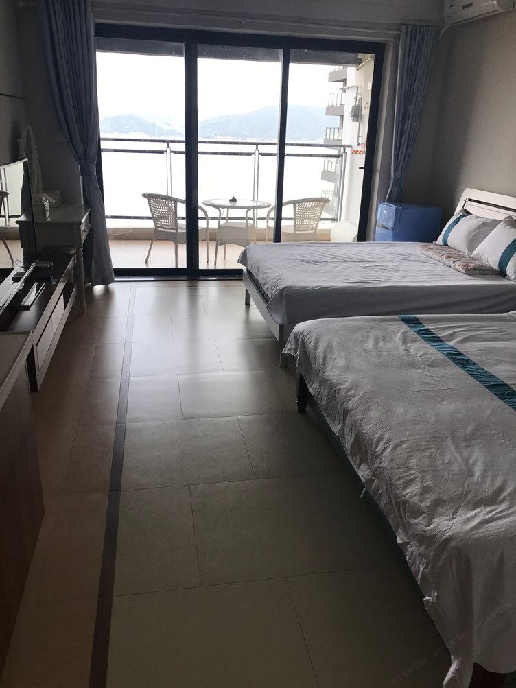 海景一室二床房