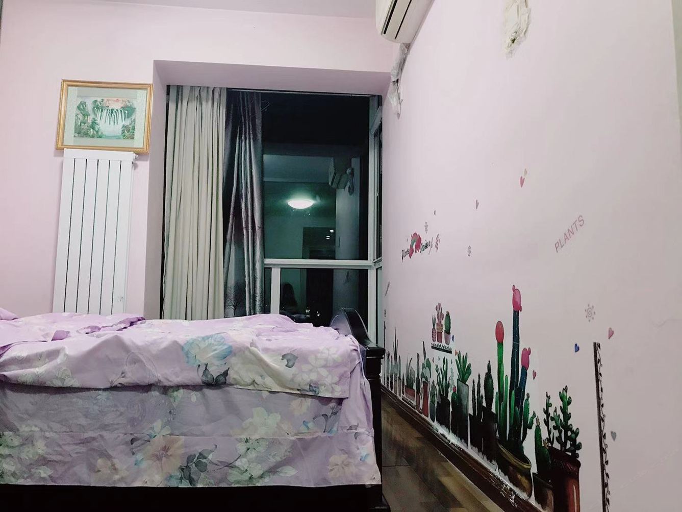 阳光大床房