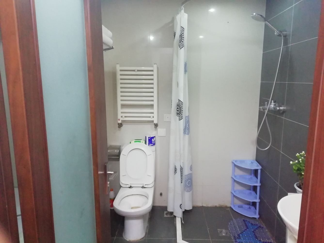 精致精装一室大床房