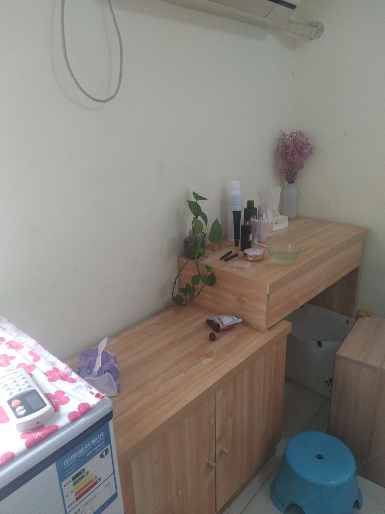 精装一室大床房