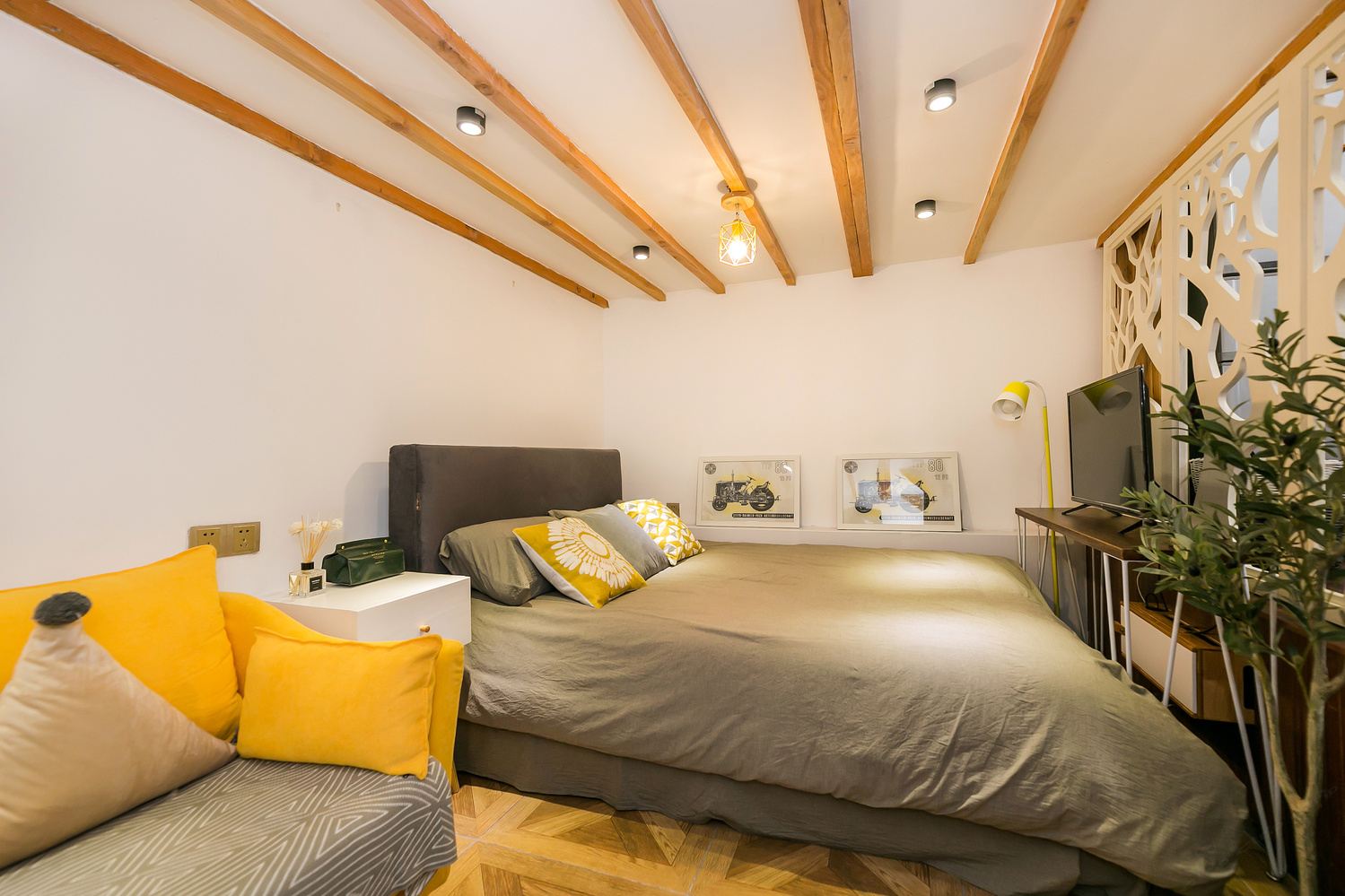 时尚二室大床房