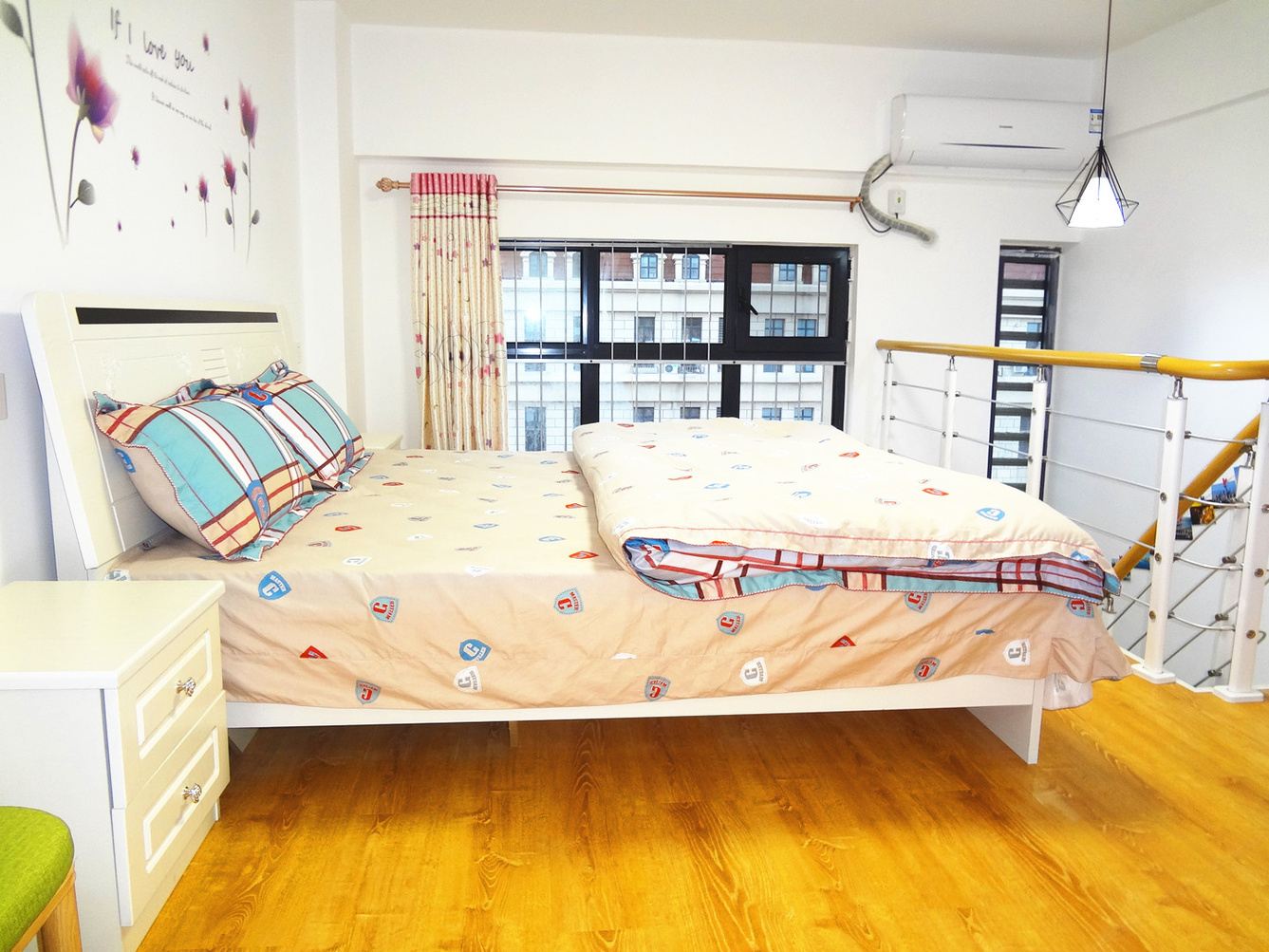 舒适loft一室一厅套房