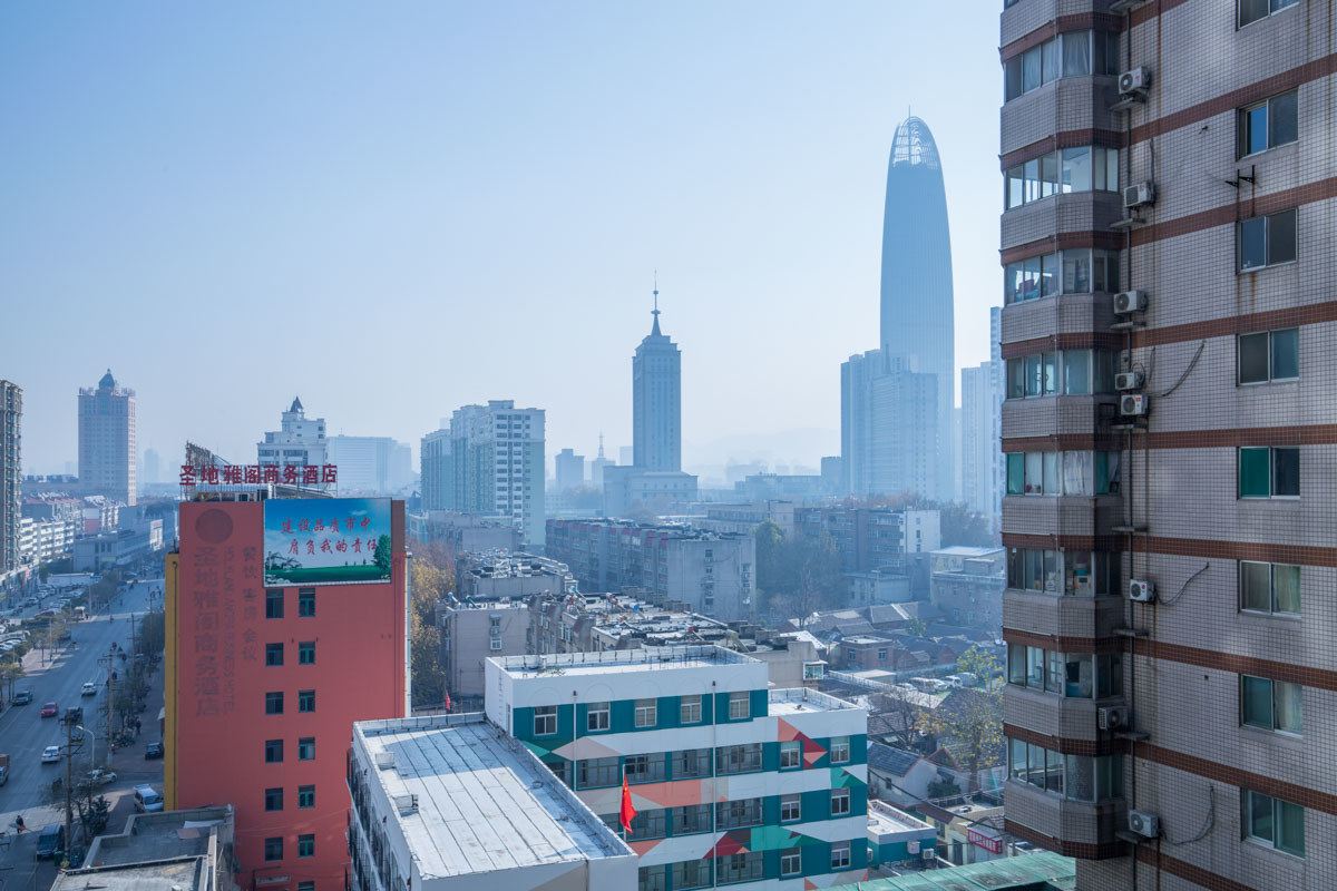济南泉城广场芙蓉街服装设计师的家公寓(纬一路店)