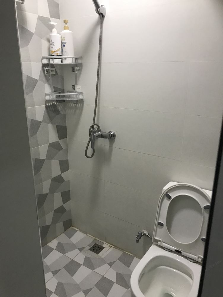 欢乐一室大床房