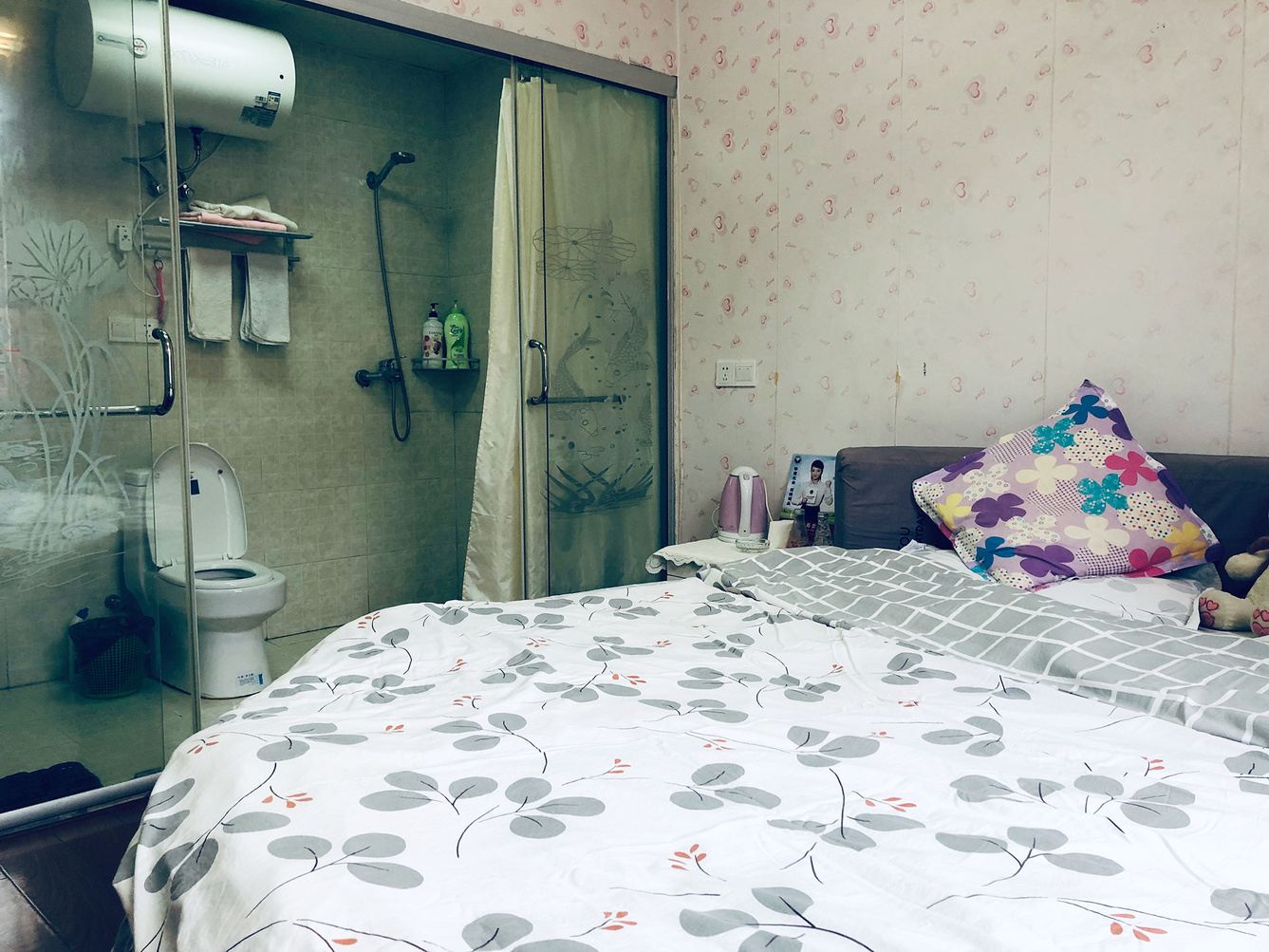 大圆床房