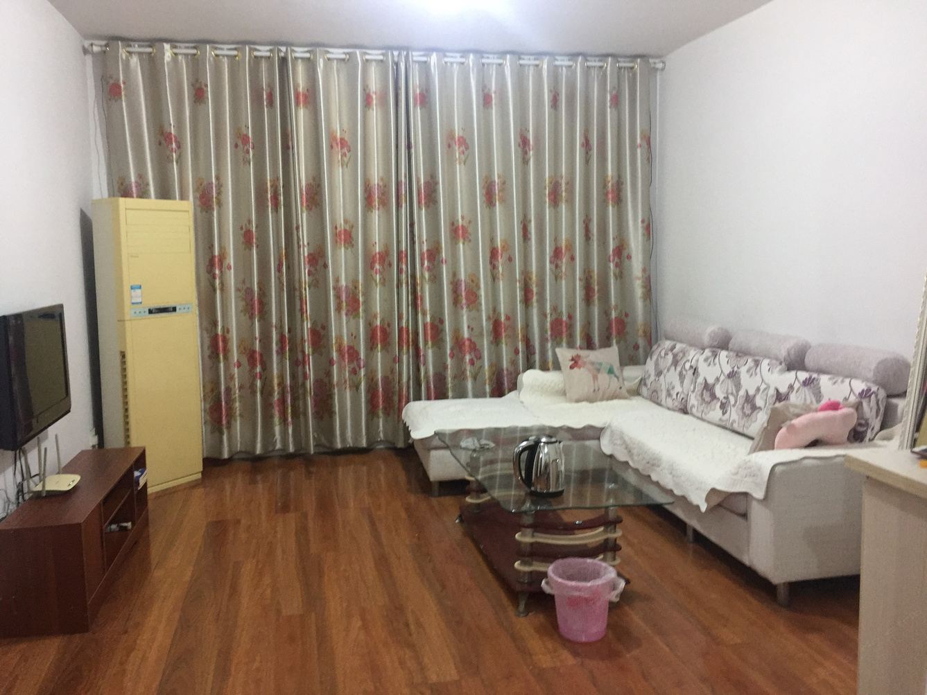 两室一厅