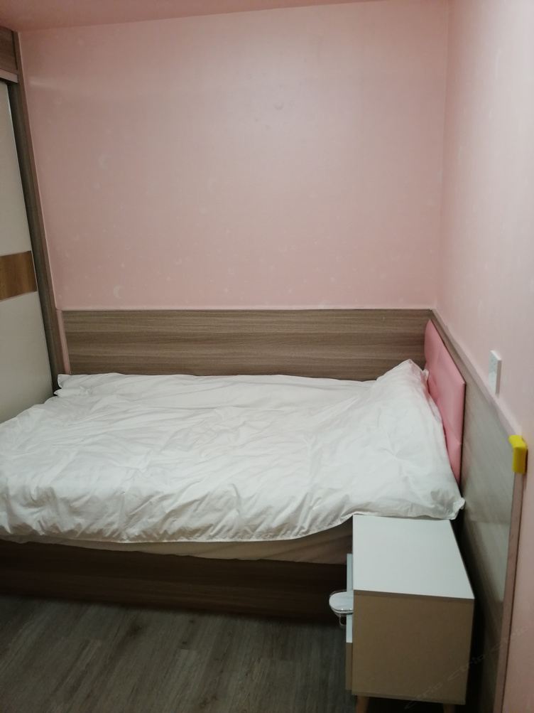 温泉三室二厅套房