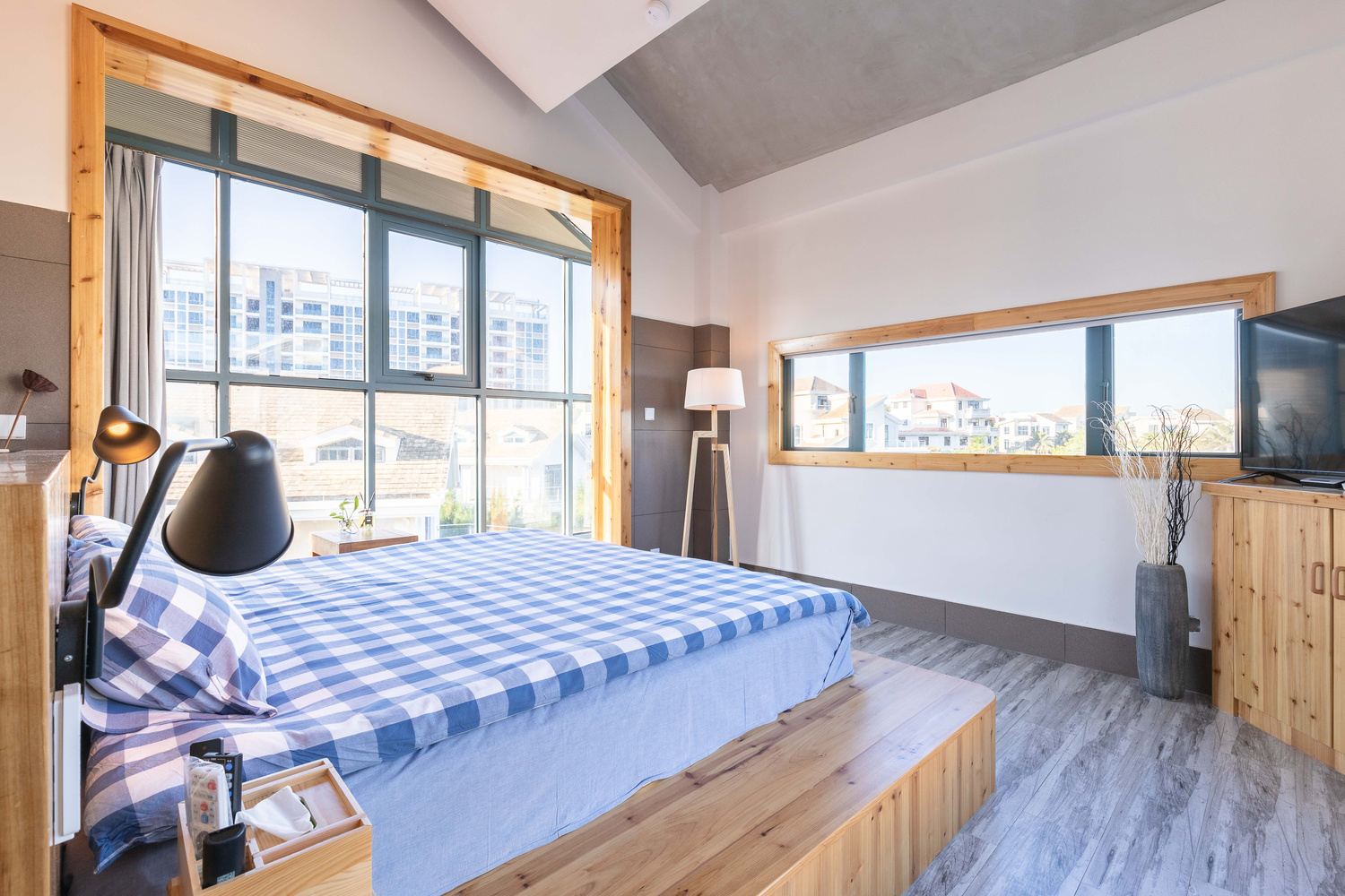 海景六室一厅套房