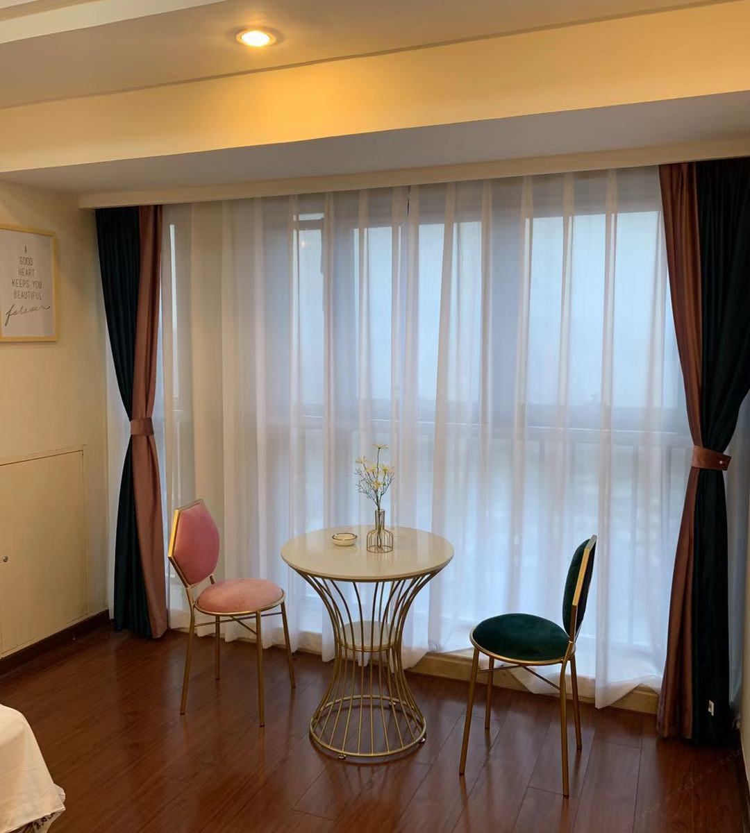 粉红少女心主题房