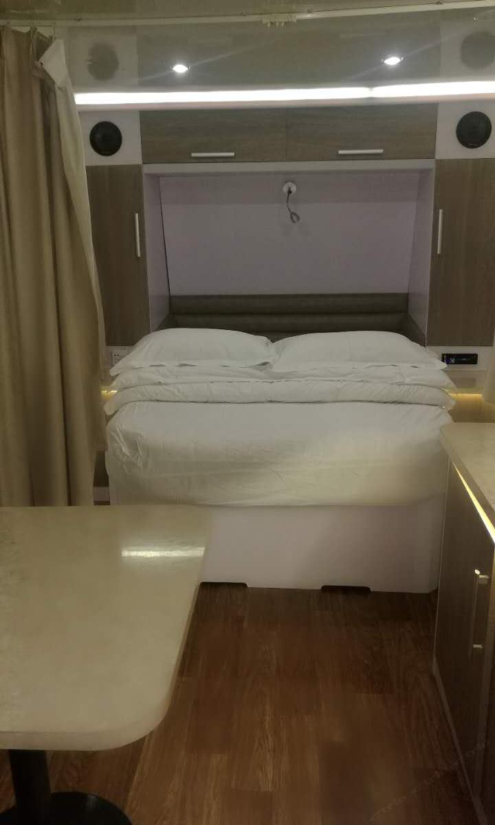 豪威莱斯帝盛房车